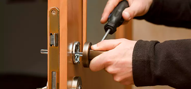 Semi Truck Locksmith DeKalb